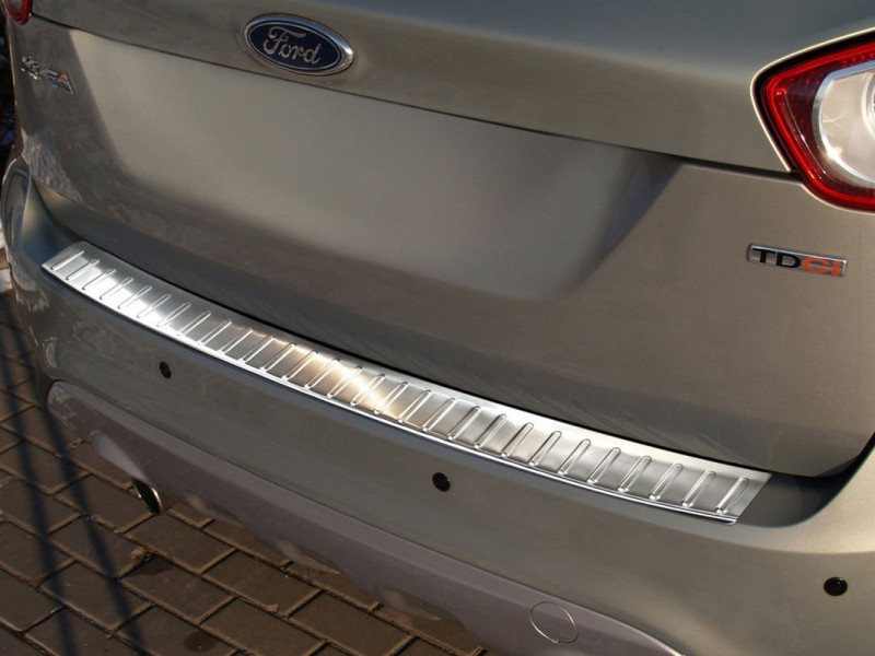 Ochranná lišta hrany kufru Ford Kuga 2008-2013 (matná) Avisa