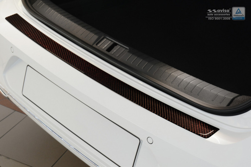 Ochranná lišta hrany kufru VW Passat B8 2015-2023 (sedan