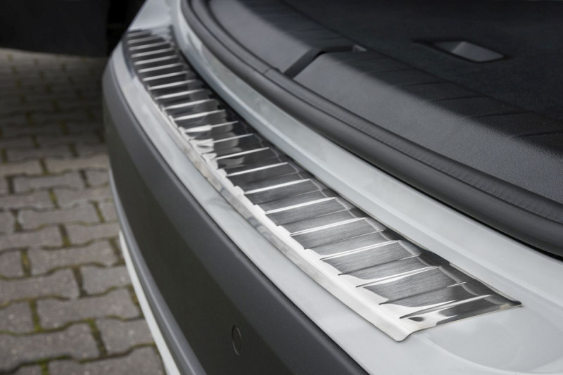 Ochranná lišta hrany kufru BMW X1 2015-2022 (F48