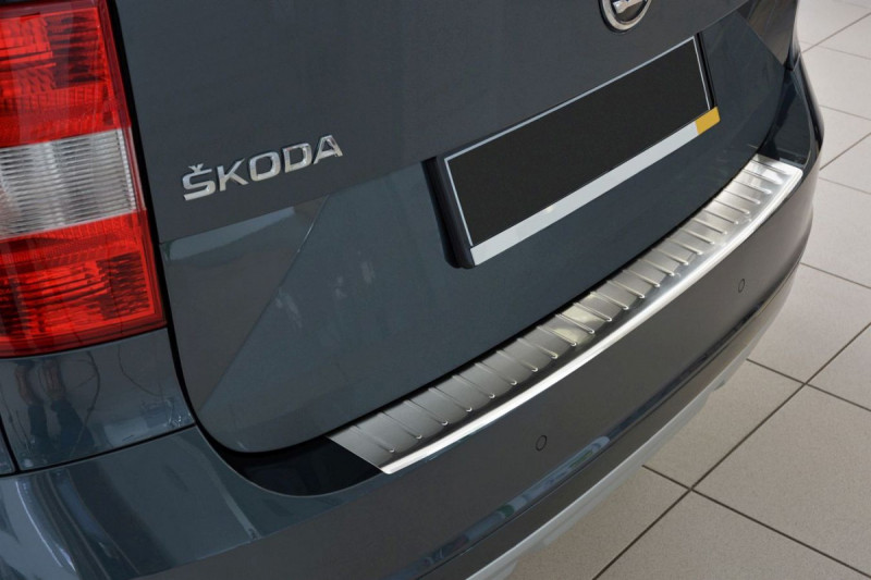 Ochranná lišta hrany kufru Škoda Yeti 2013-2017 (pouze 4x4 a verze Outdoor