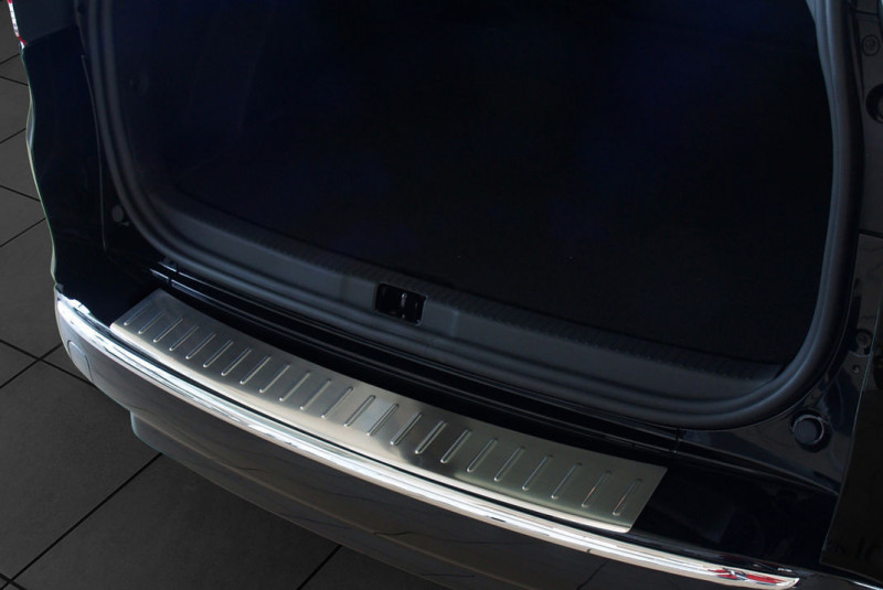 Ochranná lišta hrany kufru Renault Clio 2013- 2019 (combi