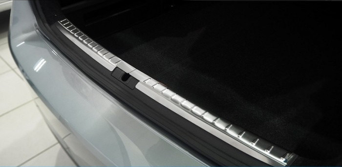 Ochranná lišta hrany kufru Škoda Superb III. 2015-2023 (vnitřní) Alufrost